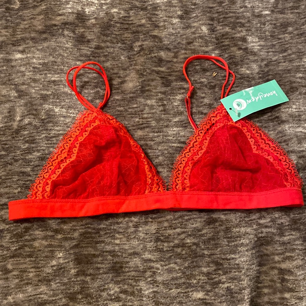Red Lace Detailed‎ Honeydew Bralette